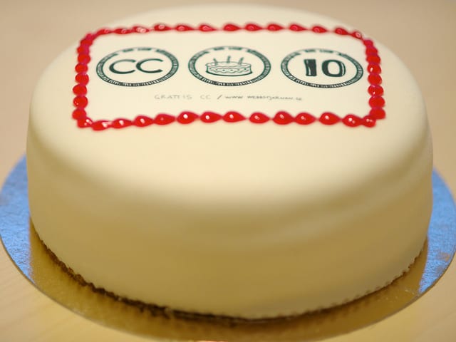 Creative Commons Cake
